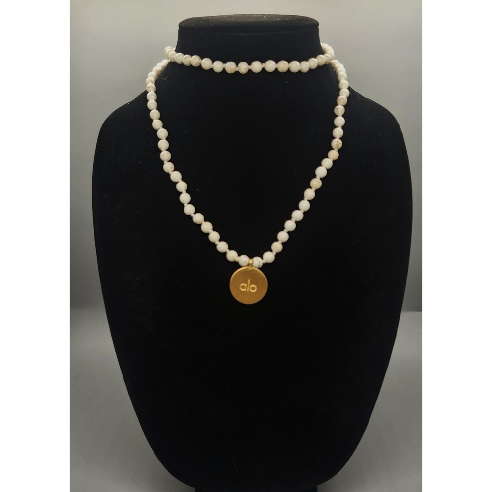 Alo Yoga Be Here Howlite Mala Bead Necklace Gold Tone Logo Pendant